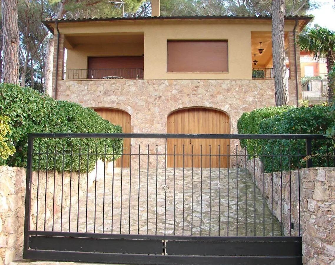 Holiday home Chale Rustico En Playa De Pals Villa